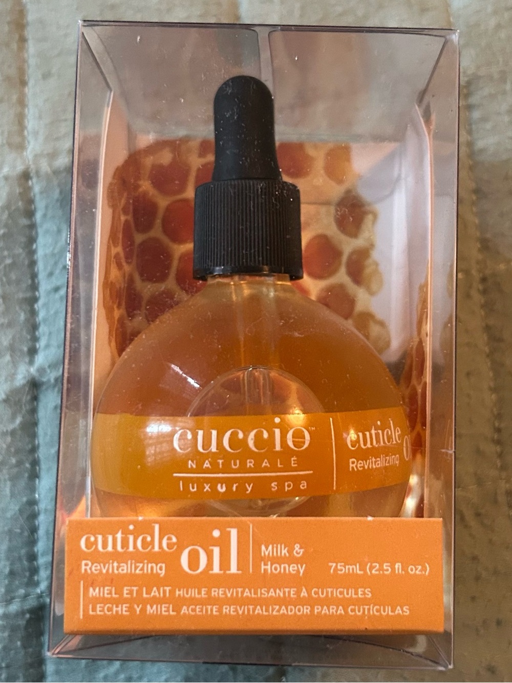 Cuccio Naturale Luxury Spa Cuticle Revitalizing Oil Milk & Honey 75mL